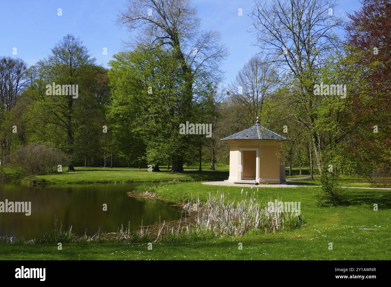 Teepavillon im Schlosspark Ludwigslust Stockfoto