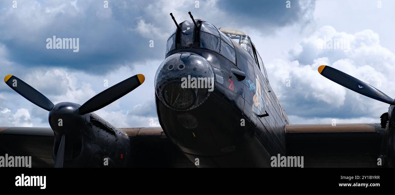 Der Avro Lancaster, auch bekannt als Lancaster Bomber, ist ein schwerer Bomber des Zweiten Weltkriegs. Stockfoto