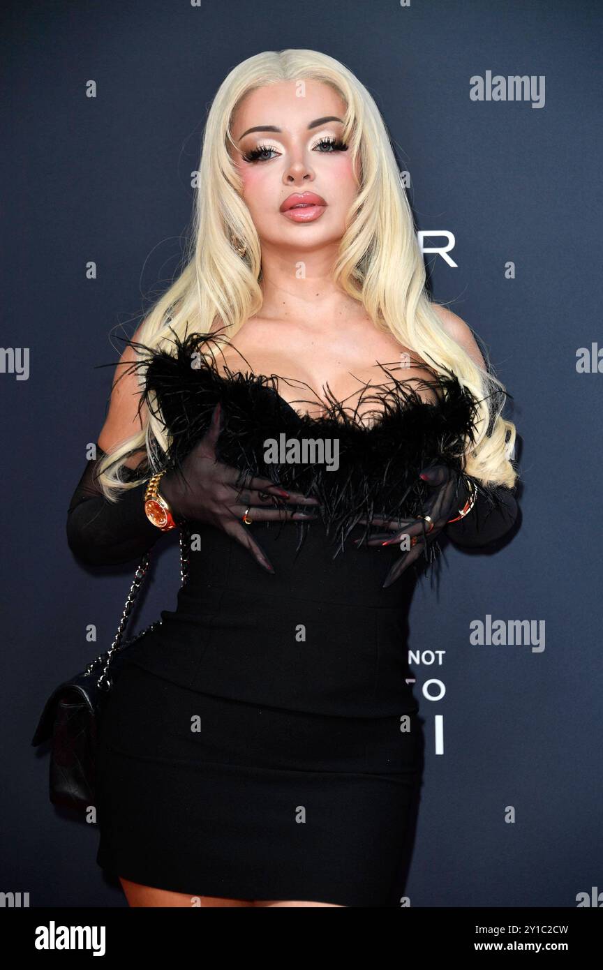 Katja Krasavice zum Tribut an Bambi 2024 im JW Marriott Hotel. Berlin, 05.09.2024 *** Katja Krasavice beim Tribute to Bambi 2024 im JW Marriott Hotel Berlin, 05 09 2024 Foto:Xn.xKubelkax/xFuturexImagex Tribute 4657 Stockfoto