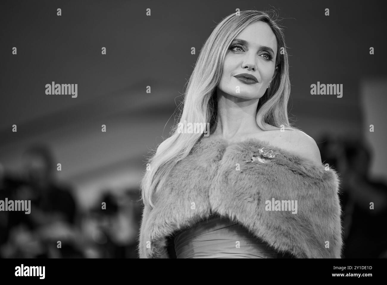 Angelina Jolie besucht einen roten Teppich für „Maria“ während des 81. Internationalen Filmfestivals von Venedig am 29. August 2024 in Venedig Stockfoto