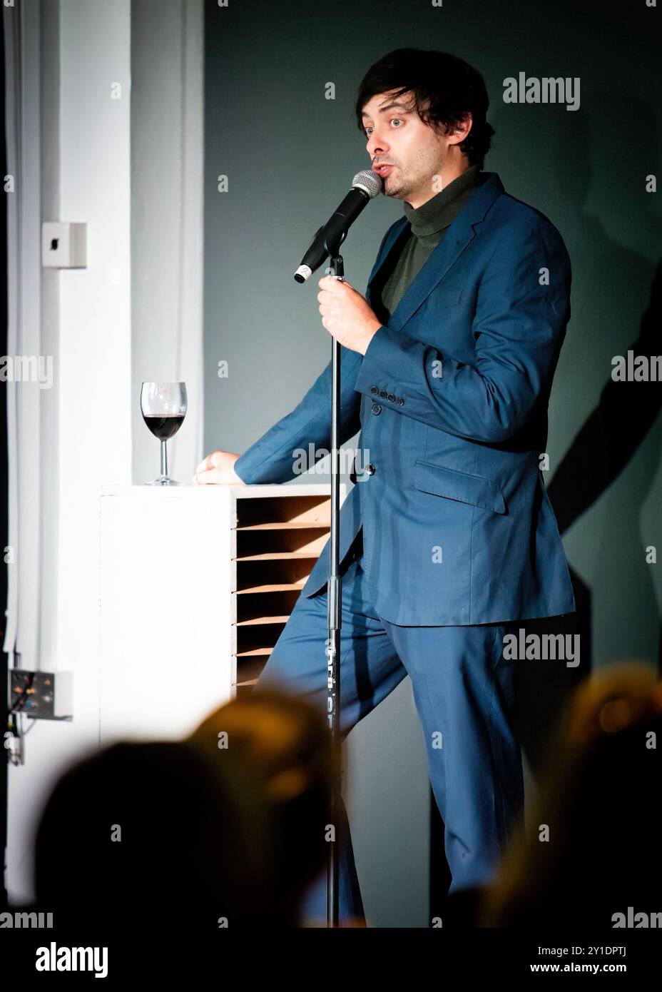 Marcel Lucont, Stand Up Comedian, Balls Out Comedy Club, Southend-on-Sea, Essex © Clarissa Debenham (Film Free Photography) / Alamy Stockfoto