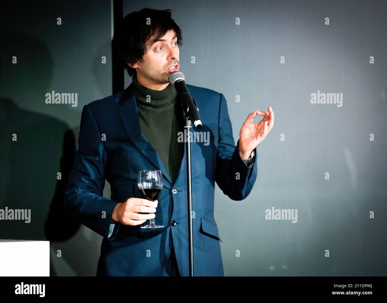 Marcel Lucont, Stand Up Comedian, Balls Out Comedy Club, Southend-on-Sea, Essex © Clarissa Debenham (Film Free Photography) / Alamy Stockfoto