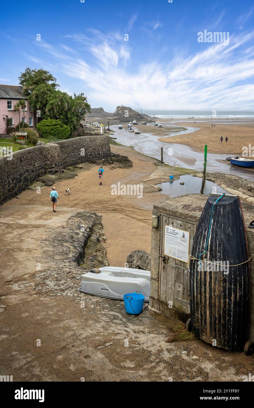 River Strat Mündung und Summerleaze Strand in Bude, Cornwall, Großbritannien am 2. September 2024 Stockfoto