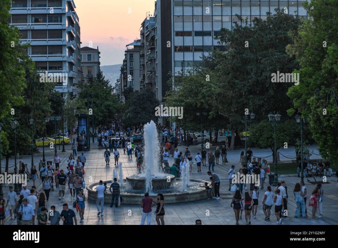 Syntagma-Platz bei Sonnenuntergang, Athen, Griechenland Stockfoto