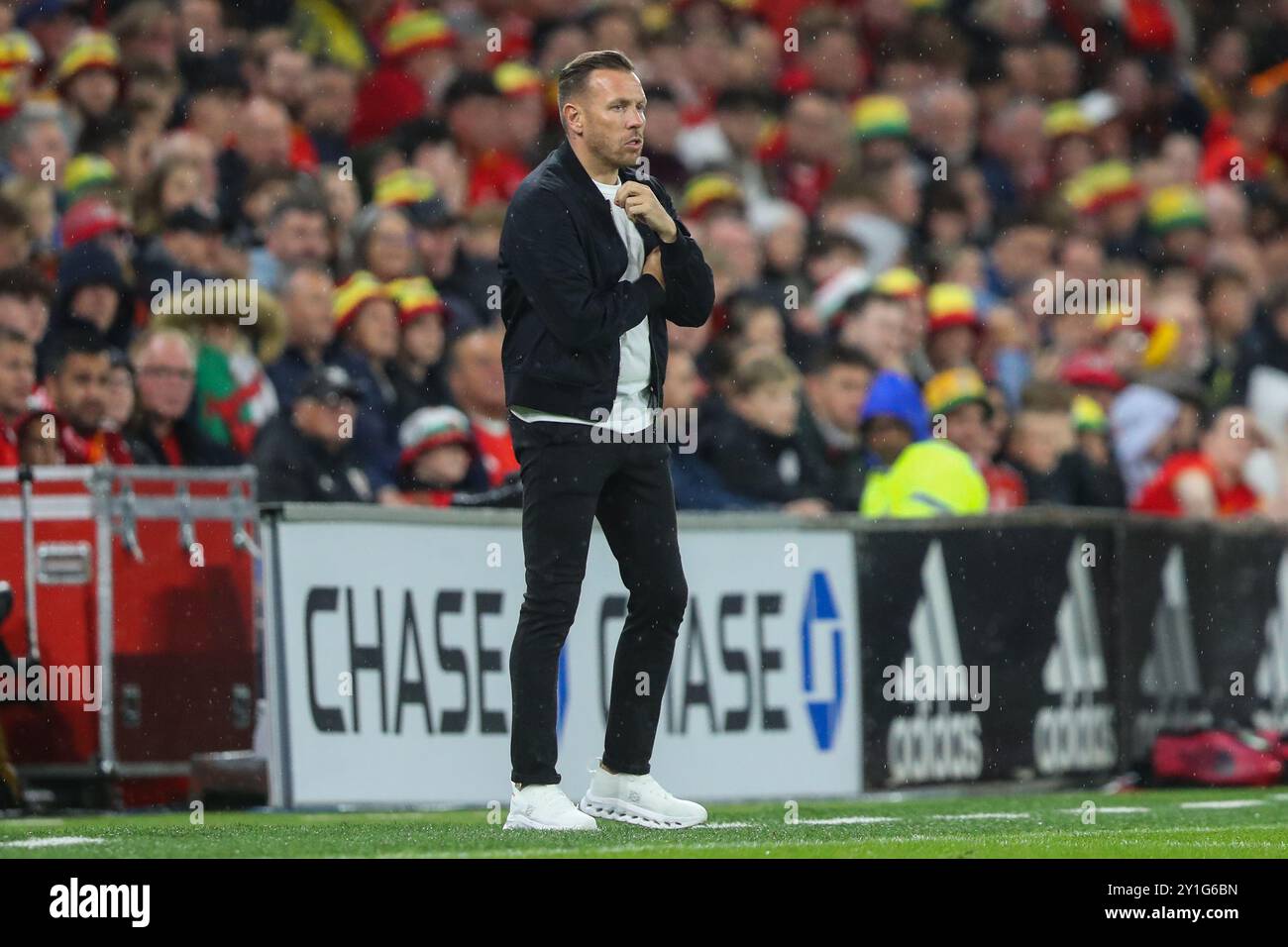 Craig Bellamy Trainer von Wales während der UEFA Nations League - Liga B - Gruppe 4 - Wales gegen Türkei im Cardiff City Stadium, Cardiff, Vereinigtes Königreich, 6. September 2024 (Foto: Gareth Evans/News Images) Stockfoto