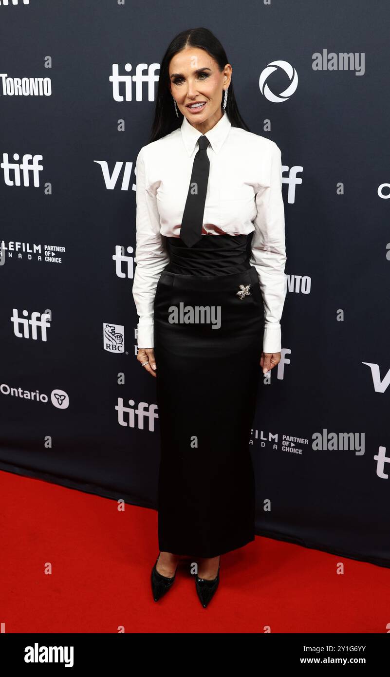 Toronto, Kanada. September 2024. Demi Moore kam bei der Premiere von „The Substance“ während des Toronto International Film Festivals 2024, das am 5. September 2024 im Royal Alexandra Theatre in Toronto stattfand © JPA/AFF-USA.com Credit: AFF/Alamy Live News Stockfoto