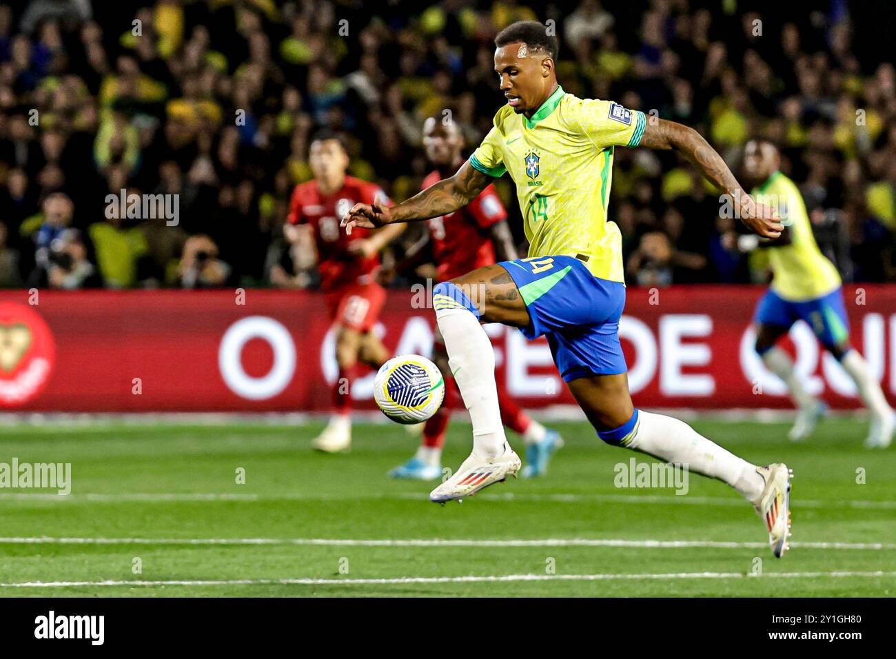 Curitiba, Parana, Brasilien. September 2024. Curitiba (PR), 06/2024 - QUALIFIKATION/BRASILIEN VS ECUADOR - Höhepunkte des Spiels zwischen Brasilien und Ecuador, gültig für die 7. Runde der Qualifikation zur Weltmeisterschaft 2026, am Abend dieses Freitag, den 6. September 2024, im großen Antonio Couto Pereira Stadion in Curitiba-PR. (Kreditbild: © Pedro Paulo Diaz/TheNEWS2 via ZUMA Press Wire) NUR REDAKTIONELLE VERWENDUNG! Nicht für kommerzielle ZWECKE! Stockfoto