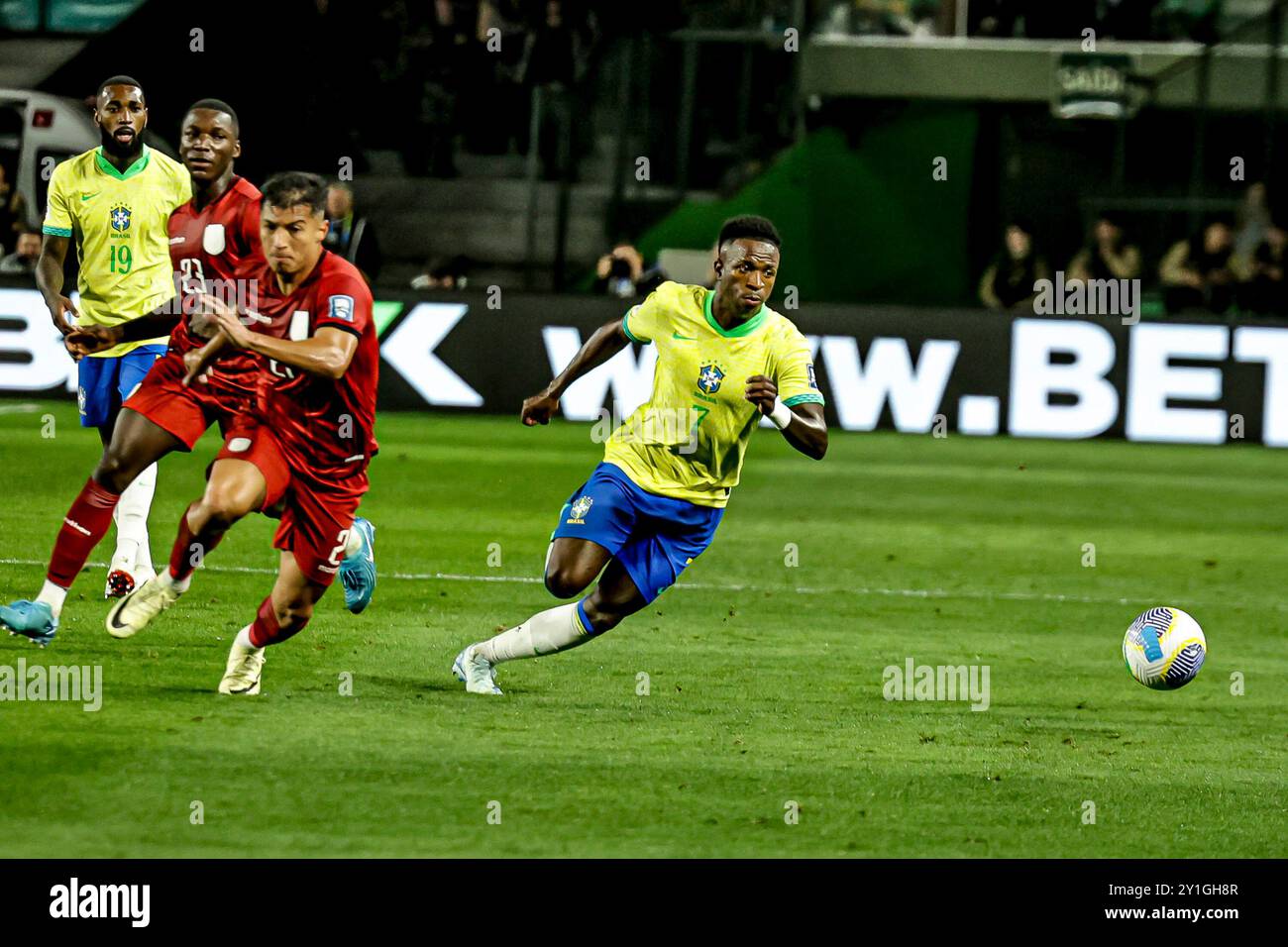 Curitiba, Parana, Brasilien. September 2024. Curitiba (PR), 06/2024 - QUALIFIKATION/BRASILIEN VS ECUADOR - Höhepunkte des Spiels zwischen Brasilien und Ecuador, gültig für die 7. Runde der Qualifikation zur Weltmeisterschaft 2026, am Abend dieses Freitag, den 6. September 2024, im großen Antonio Couto Pereira Stadion in Curitiba-PR. (Kreditbild: © Pedro Paulo Diaz/TheNEWS2 via ZUMA Press Wire) NUR REDAKTIONELLE VERWENDUNG! Nicht für kommerzielle ZWECKE! Stockfoto