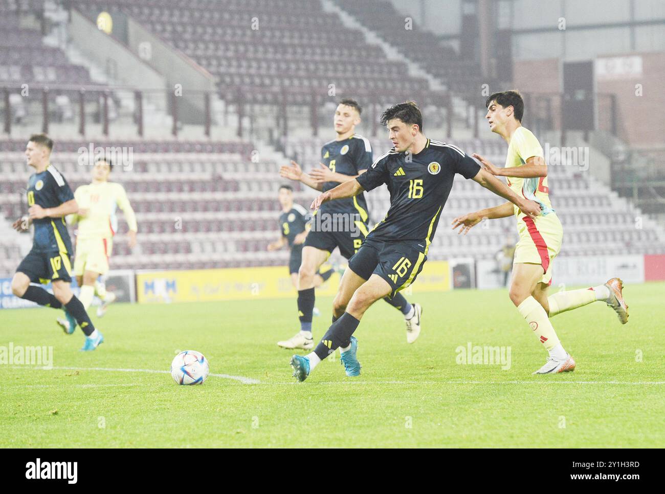 . Qualifikation zur UEFA-U21-Meisterschaft Schottland gegen Spanien. , . Tynecastle Park, Edinburgh. Scotland U21 Lewis Neilson of (St Johnstone auf Leihgabe von Hearts) Credit: eric mccowat/Alamy Live News Stockfoto