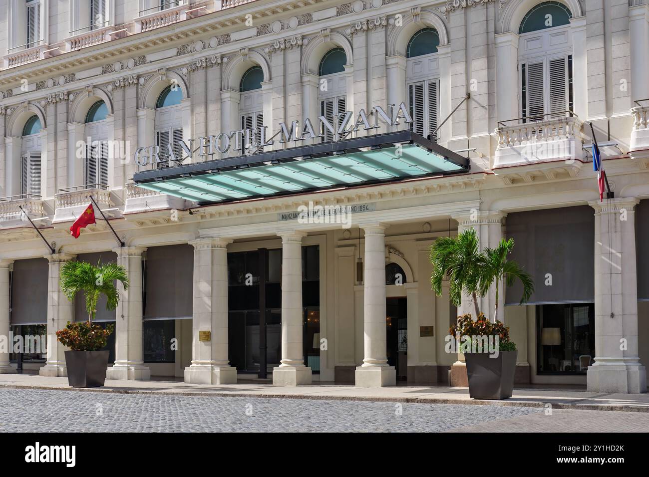 Havanna, Kuba - 12. September 2020: Das Gran Hotel Manzana Kempinski La Habana ist ein Luxushotel im historischen Gebäude Manzana de Gomez, Parque Stockfoto