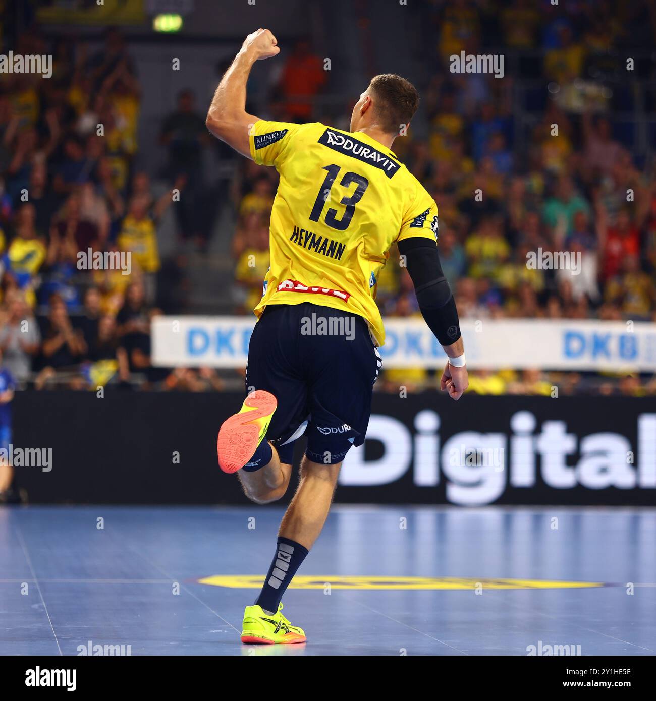 Sebastian Heymann (Rhein-Neckar Loewen) Ballt die Faust Rhein-Neckar Loewen vs. THW Kiel, Handball, 1. Bundesliga, 05.09.2024 Foto: Rene Weiss/Eibner Stockfoto