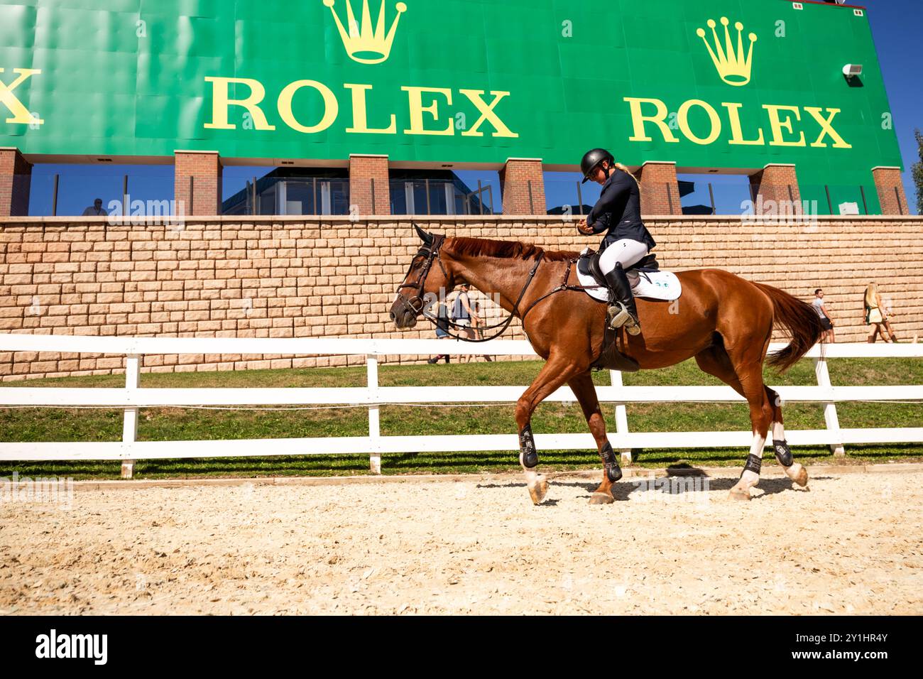 Calgary, Kanada - 6. September 2024. Jaydan Stettner aus Kanada tritt während der Rolex Masters in der 1,45 m langen CSI2*-Klasse in Spruce Meadows an. Mark Spowar Stockfoto