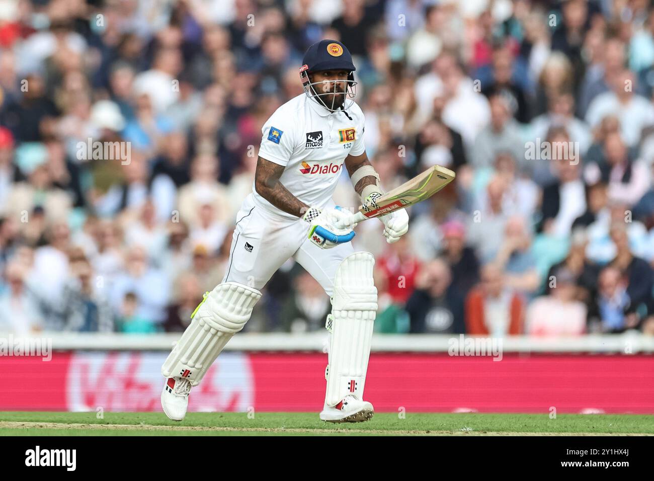 Kusal Mendis aus Sri Lanka macht einen Lauf während des 3. Rothesay Test Match Day Two England gegen Sri Lanka im Kia Oval, London, Großbritannien, 7. September 2024 (Foto: Mark Cosgrove/News Images) Stockfoto