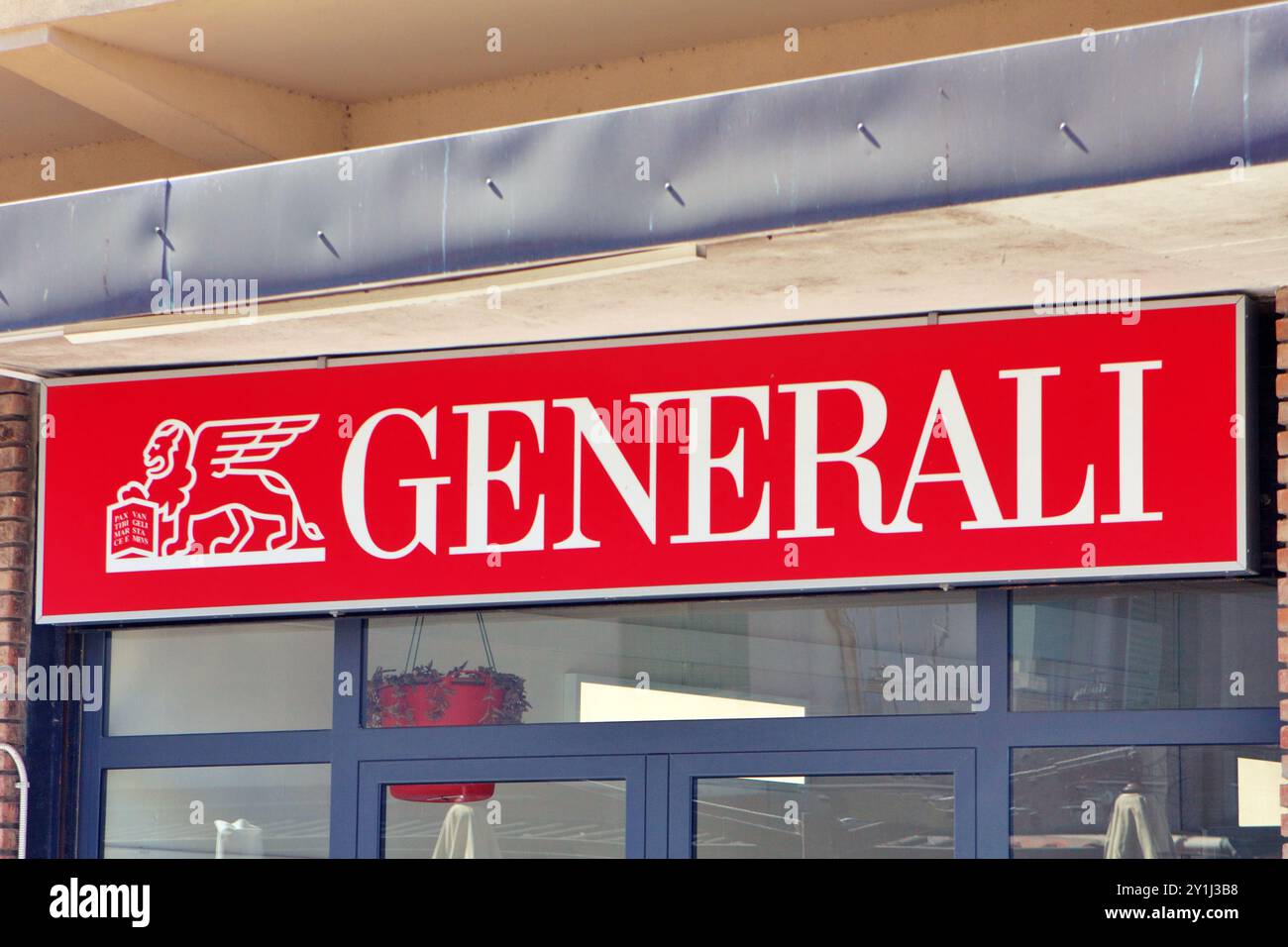September 2024, Provinz Pisa, Generali-Logo an einer Wand. Generali ist das größte Versicherungsunternehmen in Italien und dritter der Welt. Es hat seine Stockfoto