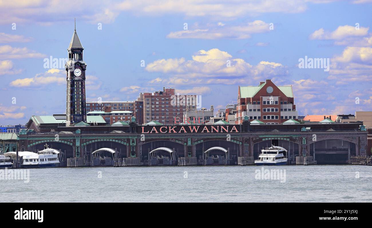 Hoboken Terminal am Hudson River bei Hoboken New Jersey Stockfoto