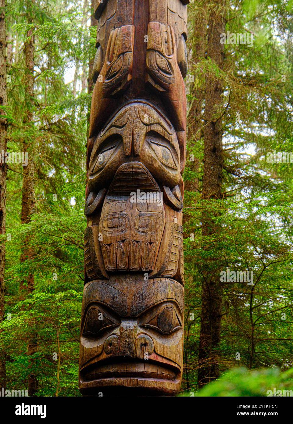 Totems in Alaska Stockfoto