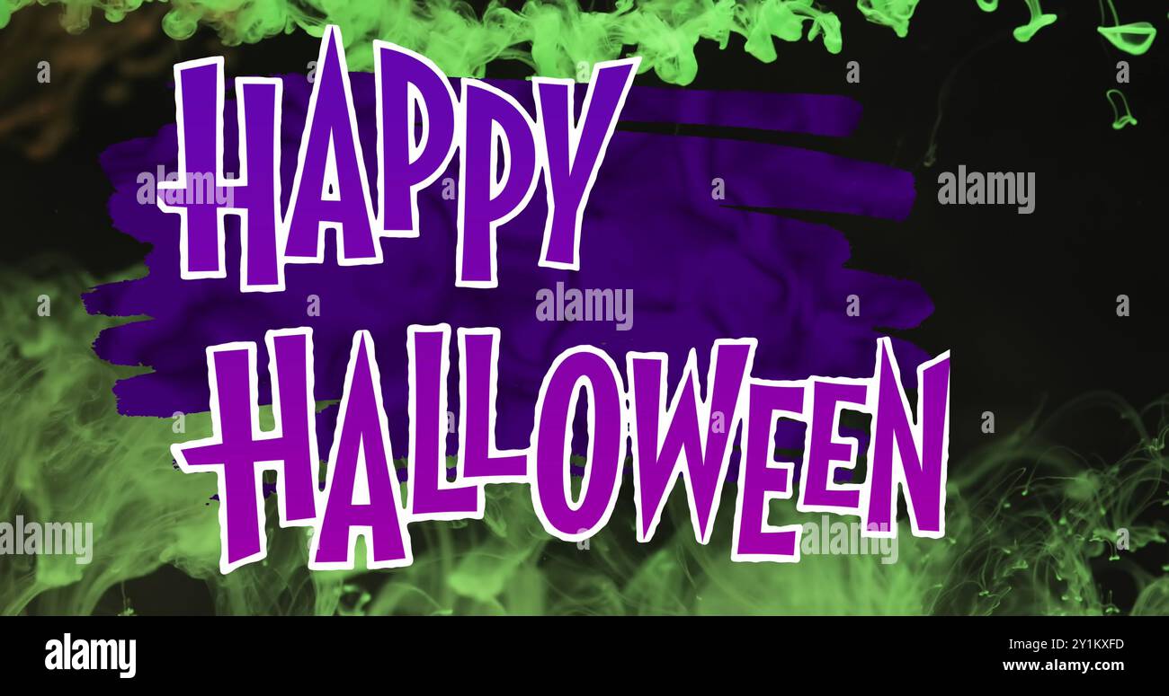 Bild von Happy halloween Text auf grünem und violettem Hintergrund Stockfoto