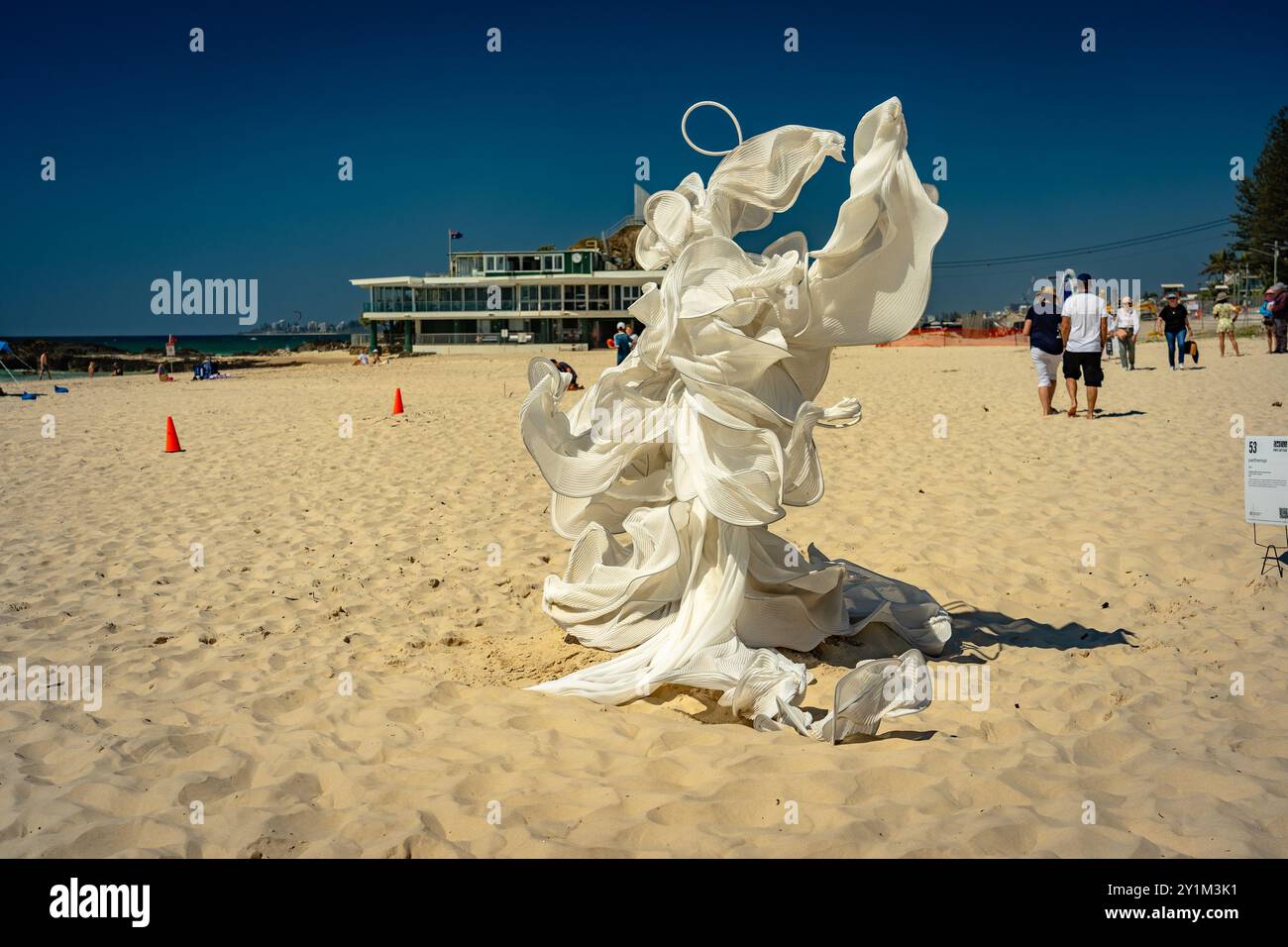 Gold Coast, Queensland, Australien - 7. September 2024: Swell Sculpture Festival am Currumbin Beach Stockfoto