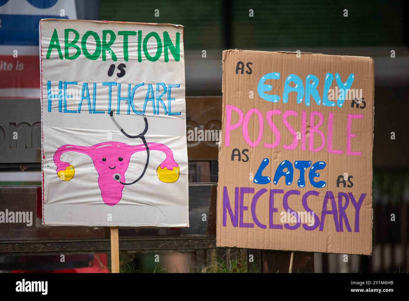 Pro choice placards -Fotos und -Bildmaterial in hoher Auflösung – Alamy, image size:1300x957