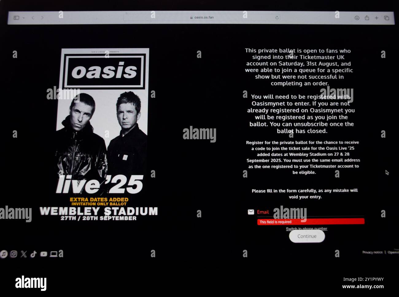 London, Großbritannien. September 2024. Die Oasis-Website zeigt die Anmeldeseite für die private Abstimmung für zusätzliche Oasis-Tickets, während die Rockband aus Manchester, angeführt von Noel und Liam Gallagher, zusätzliche Termine für ihre Wiedersehensreise hinzufügt. Die Band und Ticketmaster wurden wegen der „dynamischen Preisgestaltung“ kritisiert, was bedeutete, dass Fans weit mehr als den ursprünglichen Nennwert der Tickets zahlten. Die ursprünglich angekündigten Termine waren innerhalb weniger Stunden nach dem Verkauf ausverkauft. Quelle: Vuk Valcic/Alamy Live News Stockfoto