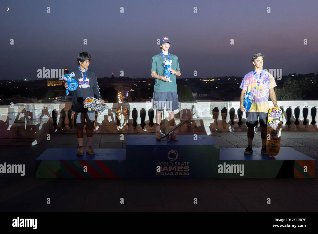 Das Herrenpodest für die Preisverleihung während der World Skate Games Italy 2024 Specialty Skateboard Vert, Rom Pincio Terrace 09 September 2024 Stockfoto