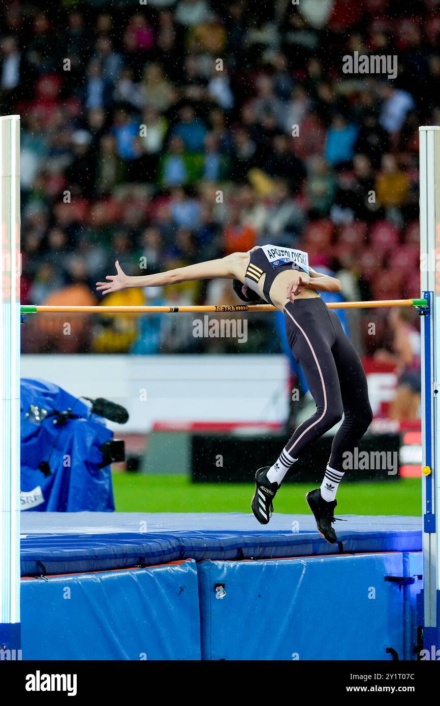 Zürich, Schweiz. September 2024. Zürich, Schweiz, 5. September 2024: Lia Apostolovski (SLO) während des Hochsprung-Women-Events in der Wanda Diamond League Weltklasse Zürich im Stadion Letzigrund in Zürich. (Daniela Porcelli/SPP) Credit: SPP Sport Press Photo. /Alamy Live News Stockfoto