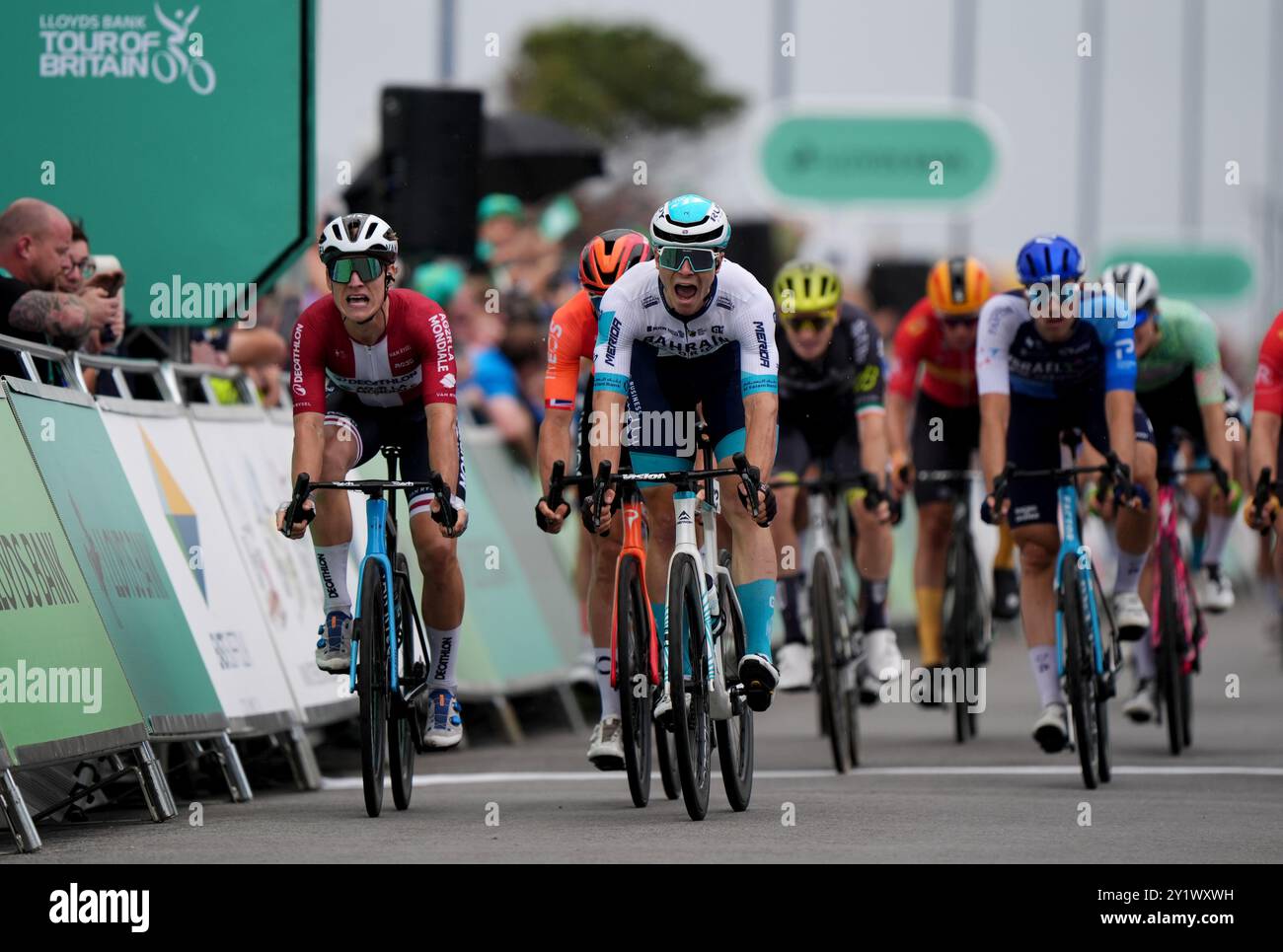 Der Bahrain-Sieger Matevz Govekar gewinnt in der sechsten Etappe der Lloyds Bank Tour of Britain 2024 von Lowestoft nach Felixstowe. Bilddatum: Sonntag, 8. September 2024. Stockfoto