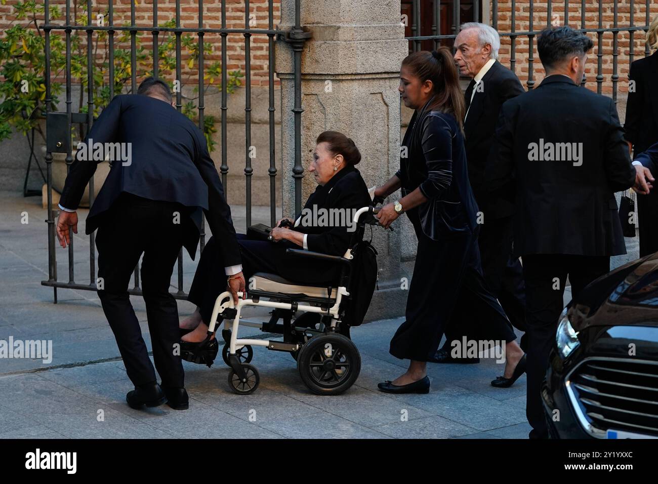 Madrid, Spanien. September 2024. Kleinkind Margarita während der Beerdigung von Juan Gomez Acebo in Madrid am Sonntag, 8. September 2024 Credit: CORDON PRESS/Alamy Live News Stockfoto