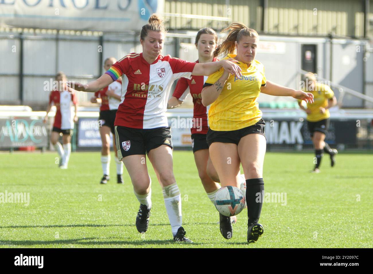 Woking FC Women gegen Abbey Rangers FC Women Southern Regional Womens Football League bei Kingfield Woking FC 8. September 2024 Stockfoto