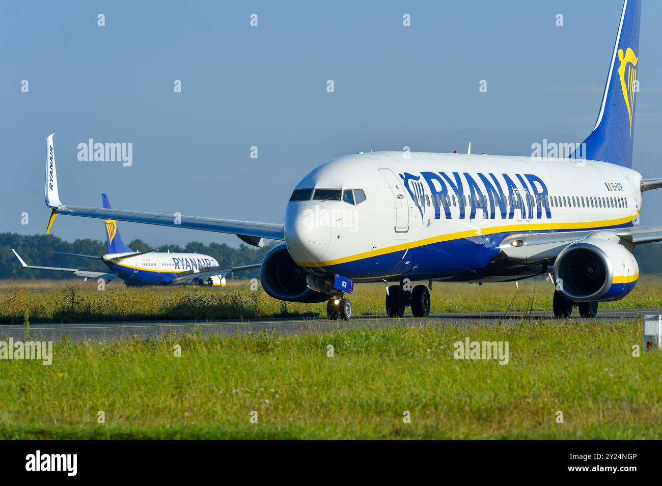 Frankreich. Nantes, Aéroport de Nantes Atlantique. Avions Ryanair | Boeing | 737 ng, Ryanair | Boeing | 737 max FNG Stockfoto