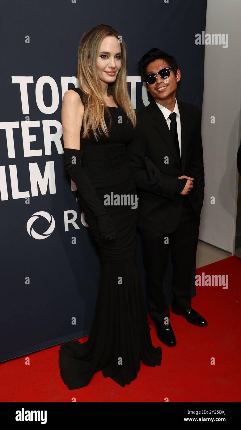 Toronto, Kanada. Ein. September 2024. Angelina Jolie, Pax Jolie-Pitt bei Arrivals for WITHOUT BLOOD Premiere beim Toronto International Film Festival (TIFF) 2024, TIFF Lightbox, Toronto, ON, 08. September, 2024. Quelle: JA/Everett Collection/Alamy Live News Stockfoto