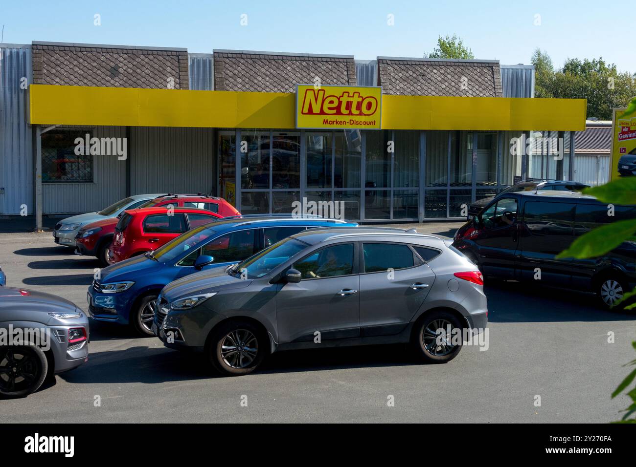 Netto Marken Rabattschild Markenbeschriftung Markierungen Für Supermärkte Vor Dem Außenparkplatz, Deutschland Europa Stockfoto