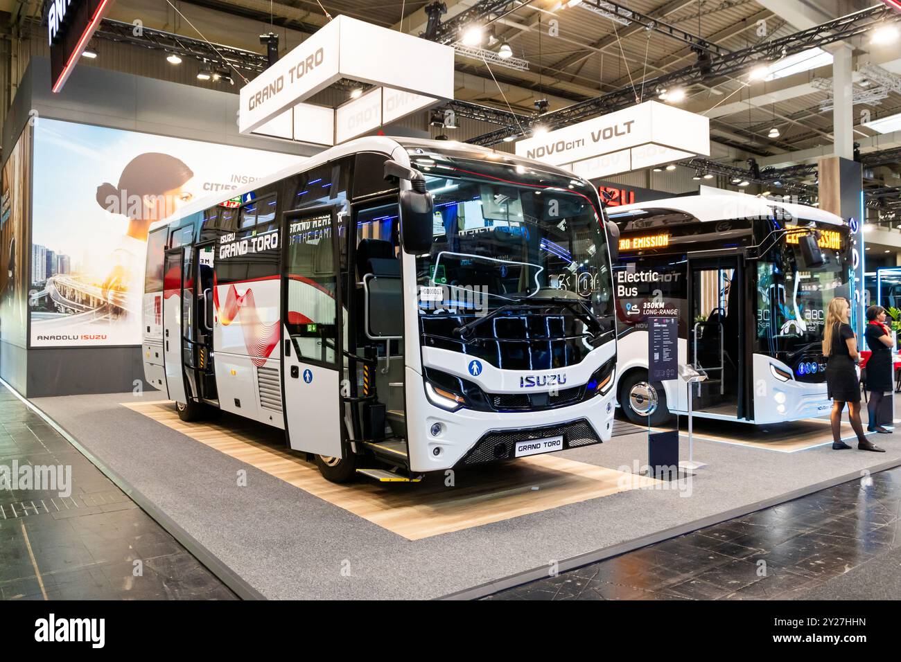 Isuzu Grand Toro Intercity Bus präsentiert auf der IAA Hannover. Deutschland - 20. September 2022 Stockfoto