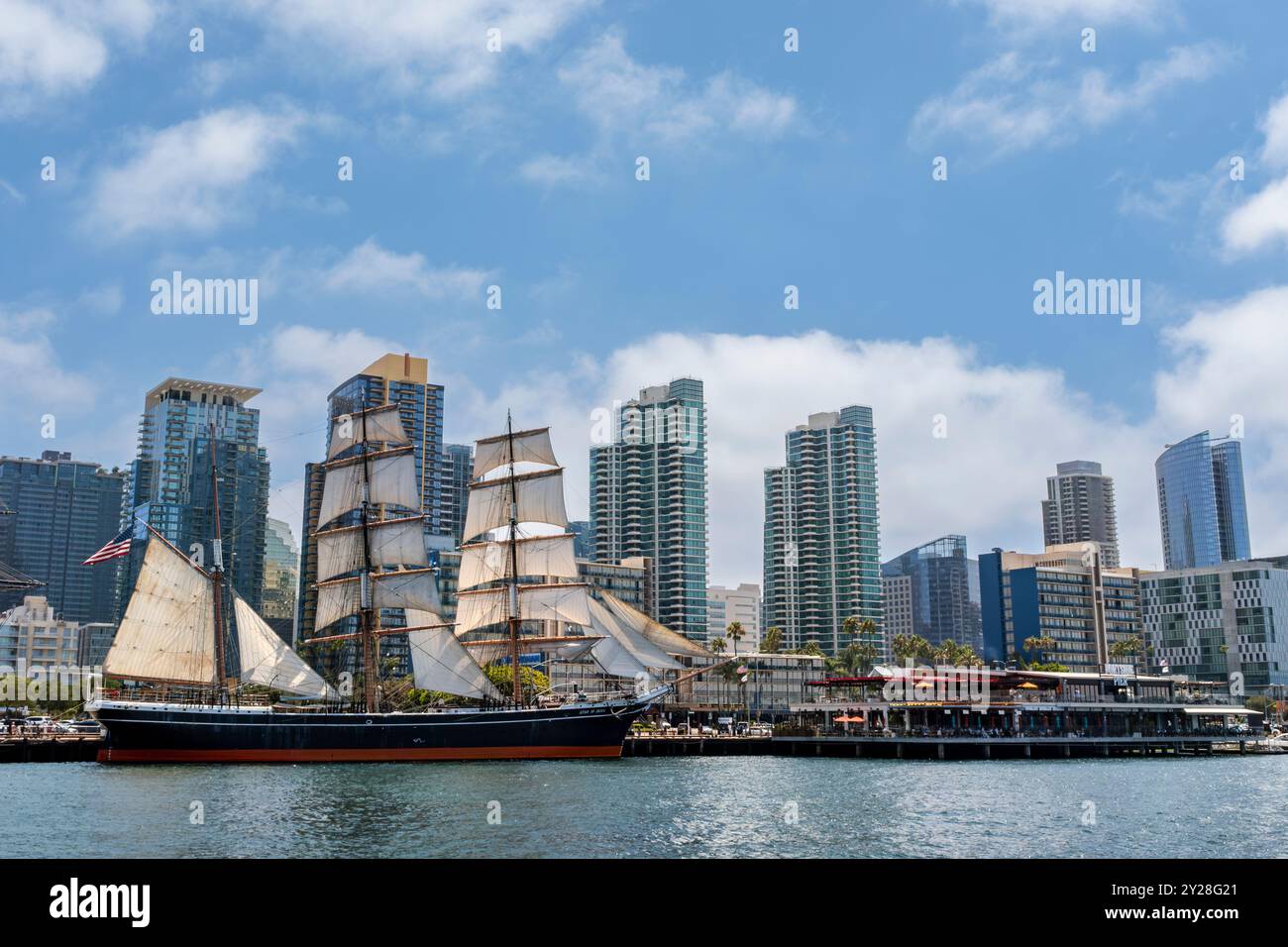 Das älteste aktive Segelschiff Star of India mit Eisenhüllen lag im Seefahrtsmuseum an der Uferpromenade von San Diego, Kalifornien Stockfoto