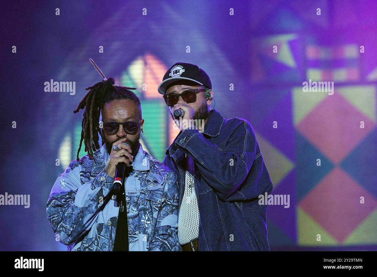 Rio de Janeiro, Brasilien, 4. September 2022. Sängerinnen und Rapper Emicida und Rael während einer Show im Rock in Rio. Stockfoto