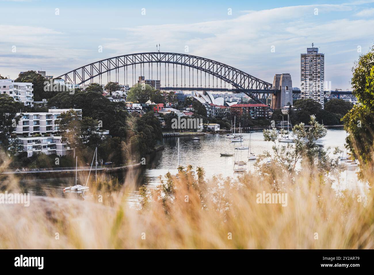 Skyline von Sydney vom Berry's Bay Lookout Stockfoto