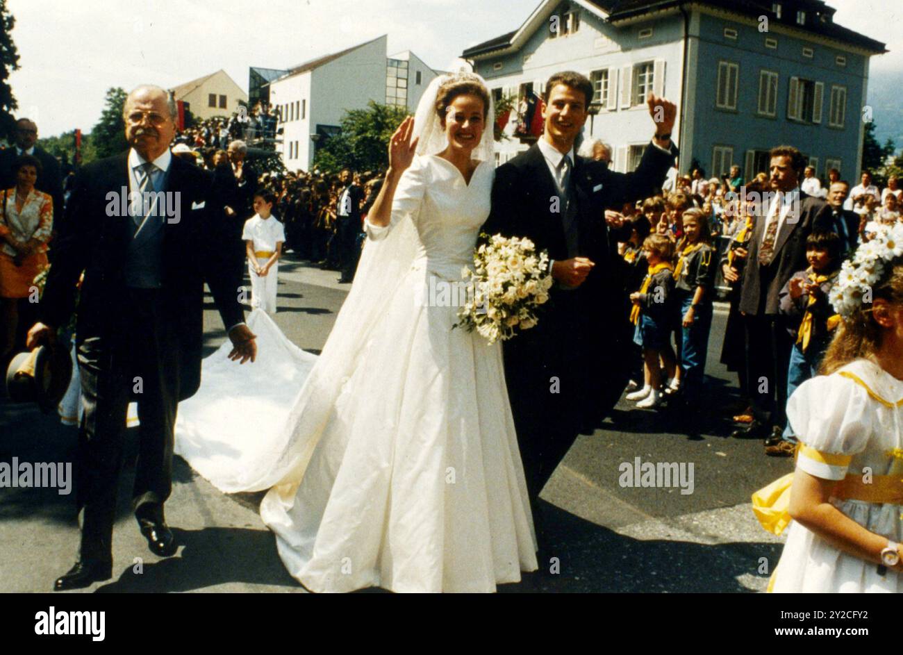 Vaduz Archivio Storico Olycom/LaPresse Luigi del, Liechtenstein. , . (nome completo in tedesco Alois Philipp Maria; Zurigo, 11 giugno 1968) è il principe ereditario del Liechtenstein dal 1989. IL 15 agosto 2004 è stato nominato reggente da suo padre Giovanni Adamo II, che è rimasto a capo dello stato solo formalmente affidandogli l'esercizio dei diritti sovrani principeschi. Nella Foto: Alcune fase di matrimonio di Alois Philipp Maria e la principessa di Baviera Sofia im Foto: Einige Phasen der Hochzeit von Alois Philipp Maria und Prinzessin von Bayern Sofia Credit: LaPresse/Alamy Live News Stockfoto