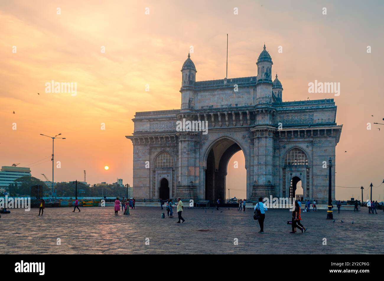 Das Gateway of India Monument an einem sonnigen Tag, Mumbai, Maharashtra, Indien, Asien Stockfoto