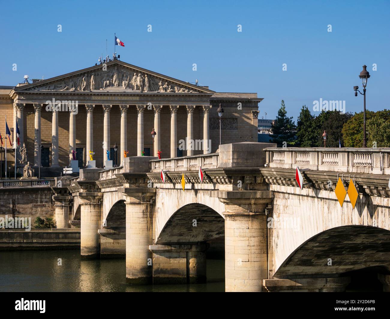 Nationalpalais Bourbon, französische Nationalversammlung, seine, Brücke, Pont de la Concorde, Paris, Frankreich, Europa, EU. Stockfoto