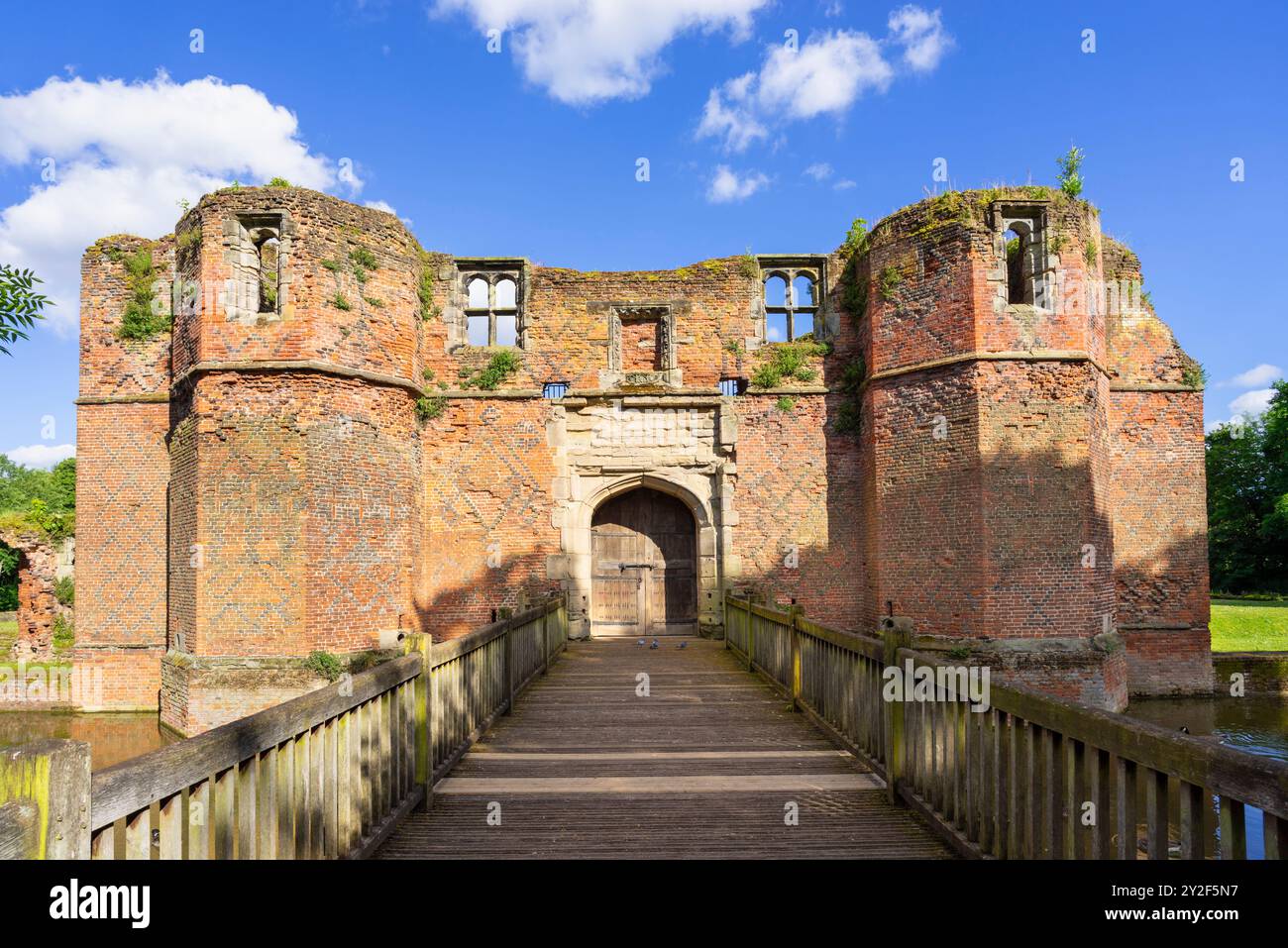 Kirby Muxloe Castle Gatehouse Moat und Zugbrücke Kirby Muxlow Leicestershire England Großbritannien GB Europa Stockfoto