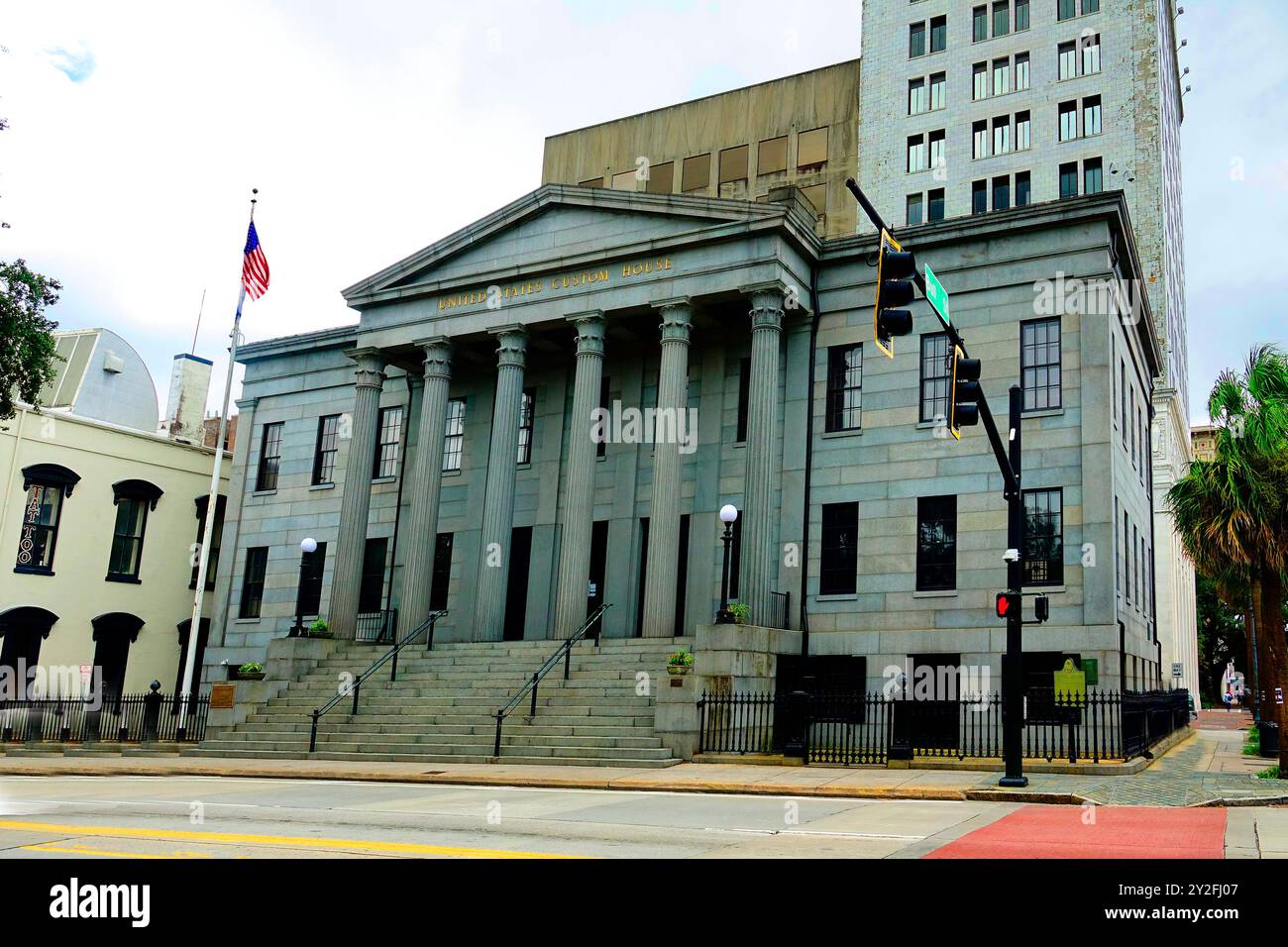US Custom House befindet sich in der historischen Innenstadt von Savannah, Georgia. Erstellt Am 28. August 2024 Stockfoto