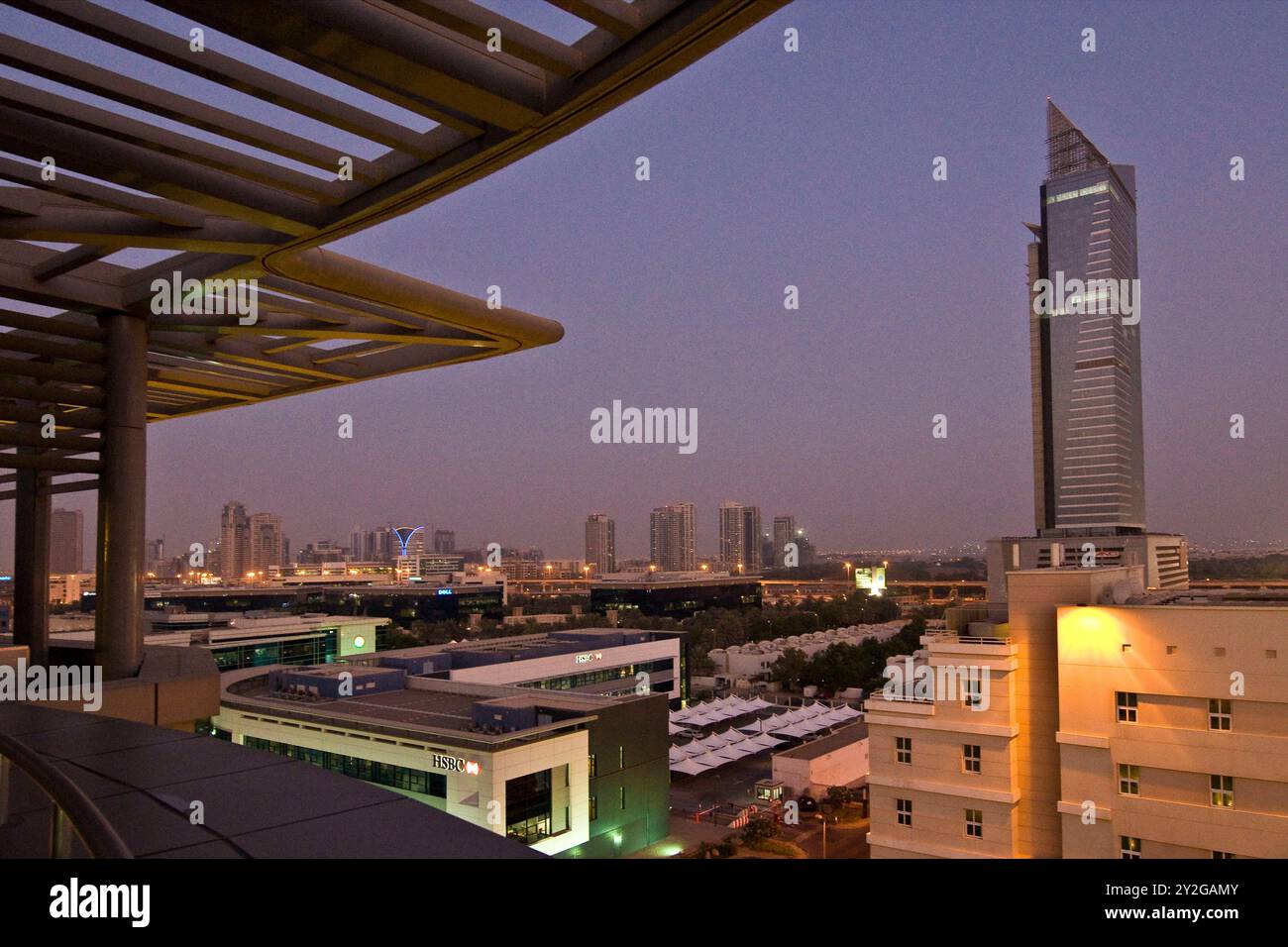 Blick auf Dubai von der Tamanya Terrace des Radisson Hotels. Ra(Dubai - Vereinigte Arabische Emirate) Stockfoto