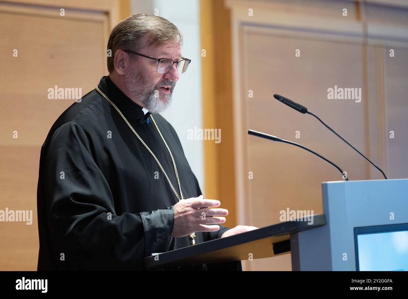 Berlin, Deutschland. September 2024. Svyatoslaw Schewtschuk, Großerzbischof der Ukrainischen Griechisch-Katholischen Kirche, spricht beim Jahresempfang der Deutschen Bischofskonferenz. Quelle: Christophe Gateau/dpa/Alamy Live News Stockfoto