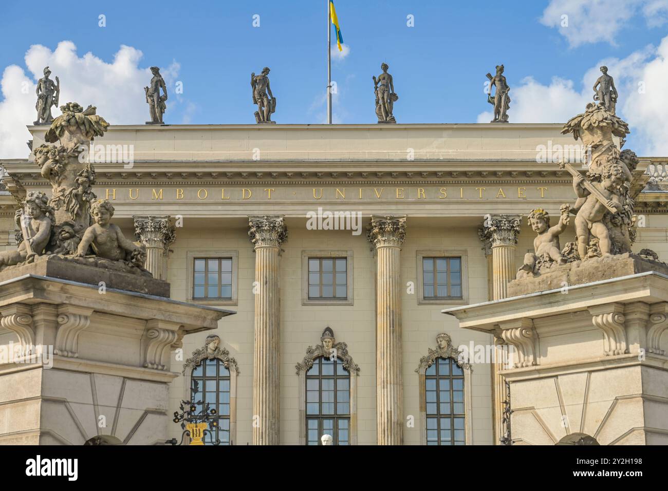 Hauptgebäude, Humboldt-Universität, unter den Linden, Mitte, Berlin, Deutschland *** Hauptgebäude, Humboldt-Universität, unter den Linden, Mitte, Berlin, Deutschland Stockfoto