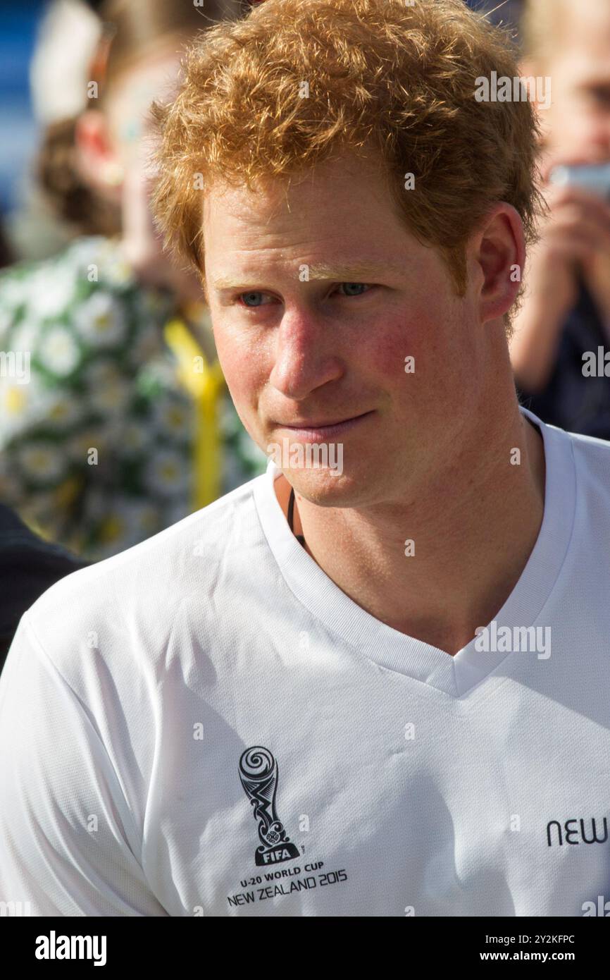 Prince Harry, der an einem Fünferspiel mit neuseeländischen U20-Spielern und Studenten teilnimmt, The Cloud, Auckland, Neuseeland, Samstag, Mai 2015. Stockfoto