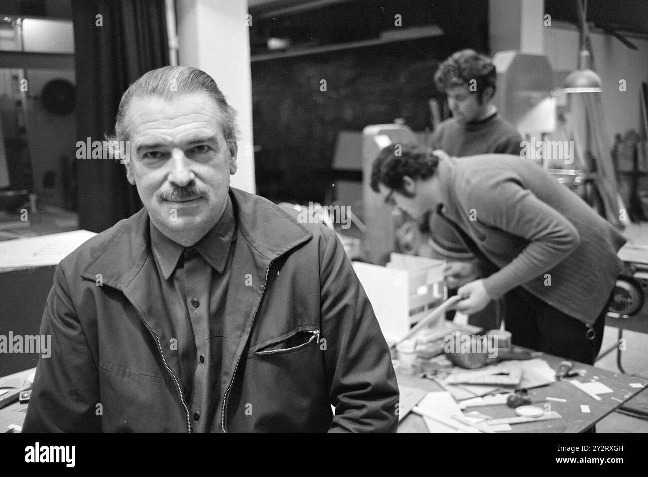 Heute 8 - 5 - 1971: Der radikale Architekt-Professor. Vor einem Jahr wurde es der 52jährige Ex-Kanadier Robert Esdaile, der die freie Professur in der Architekturabteilung des Norwegischen Instituts für Technologie übernahm. Aber es würde sehr lange dauern, bis die Erwähnung eine Tatsache war. Foto: Ivar Aaserud/aktuell/NTB ***FOTO NICHT VERARBEITET*** dieser Bildtext wird automatisch übersetzt Stockfoto