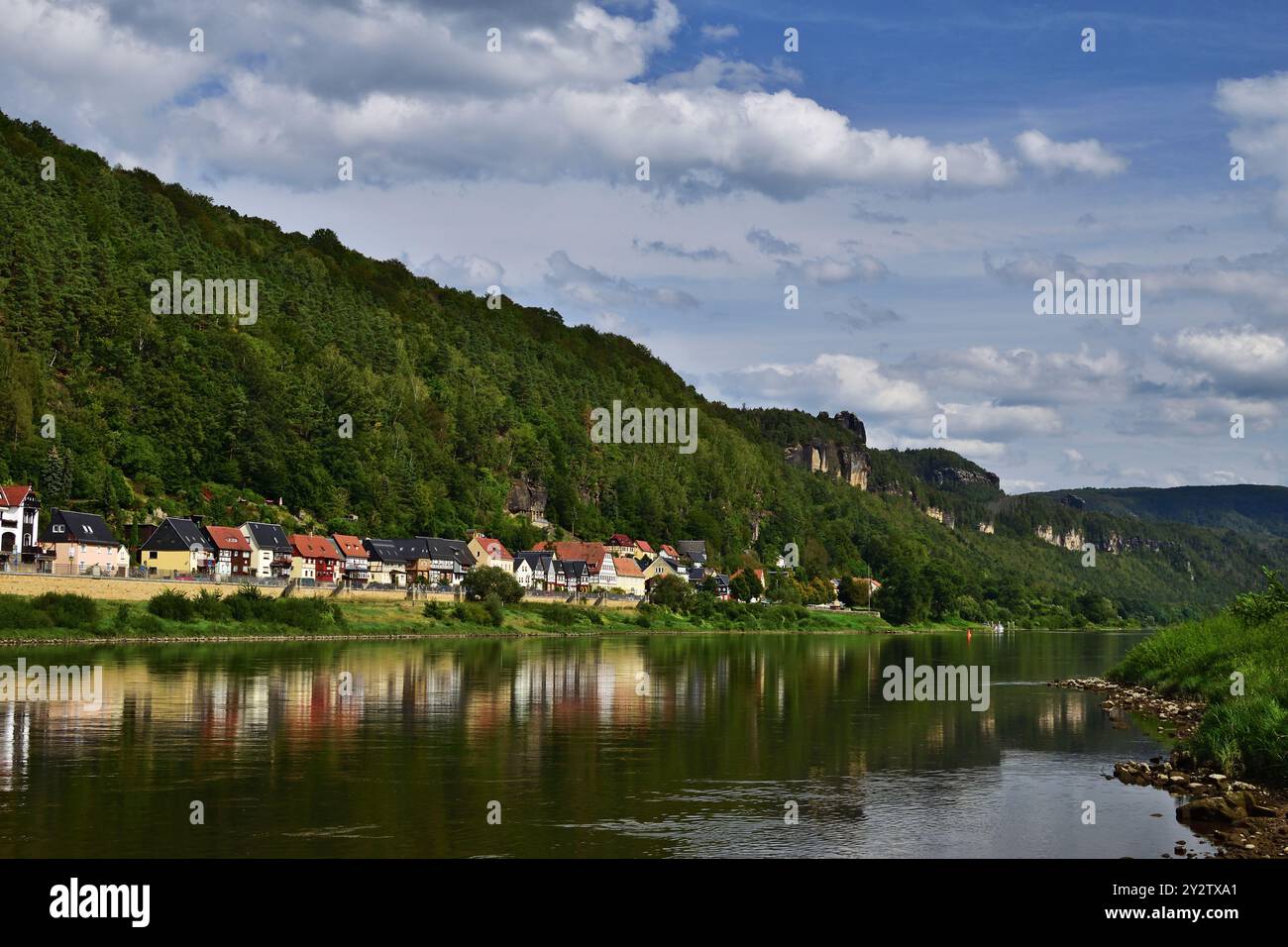 Bad Schandau und Elbe in Sachsen Stockfoto