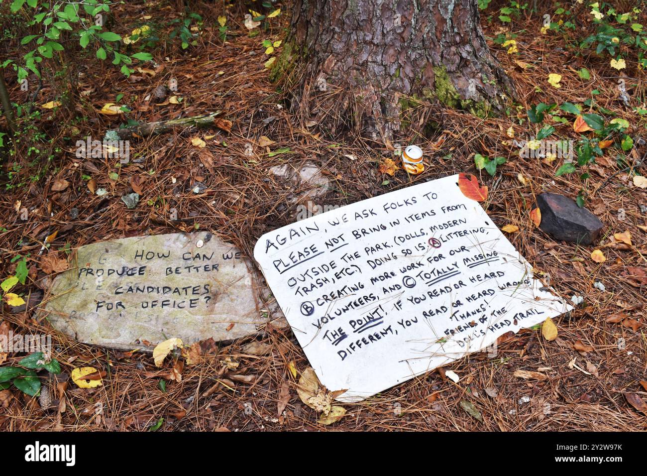 Schilder am Doll's Head Trail in Atlanta, Georgia Stockfoto