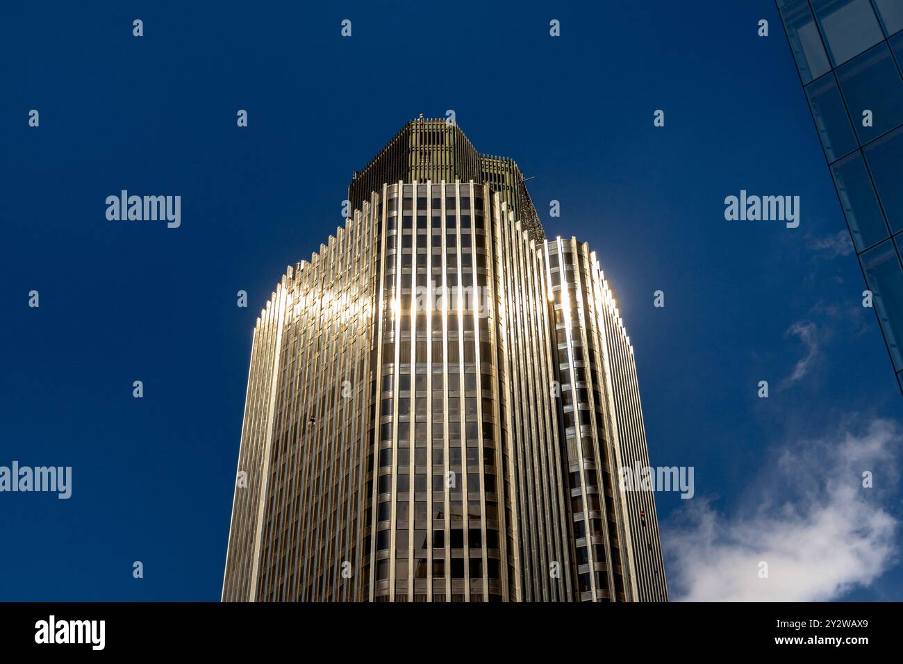 Tower 42, auch bekannt als NatWest Tower, ein 83 Meter hoher (600 ft) Wolkenkratzer in der City of London, eröffnet 1981, City of London, London UK Stockfoto