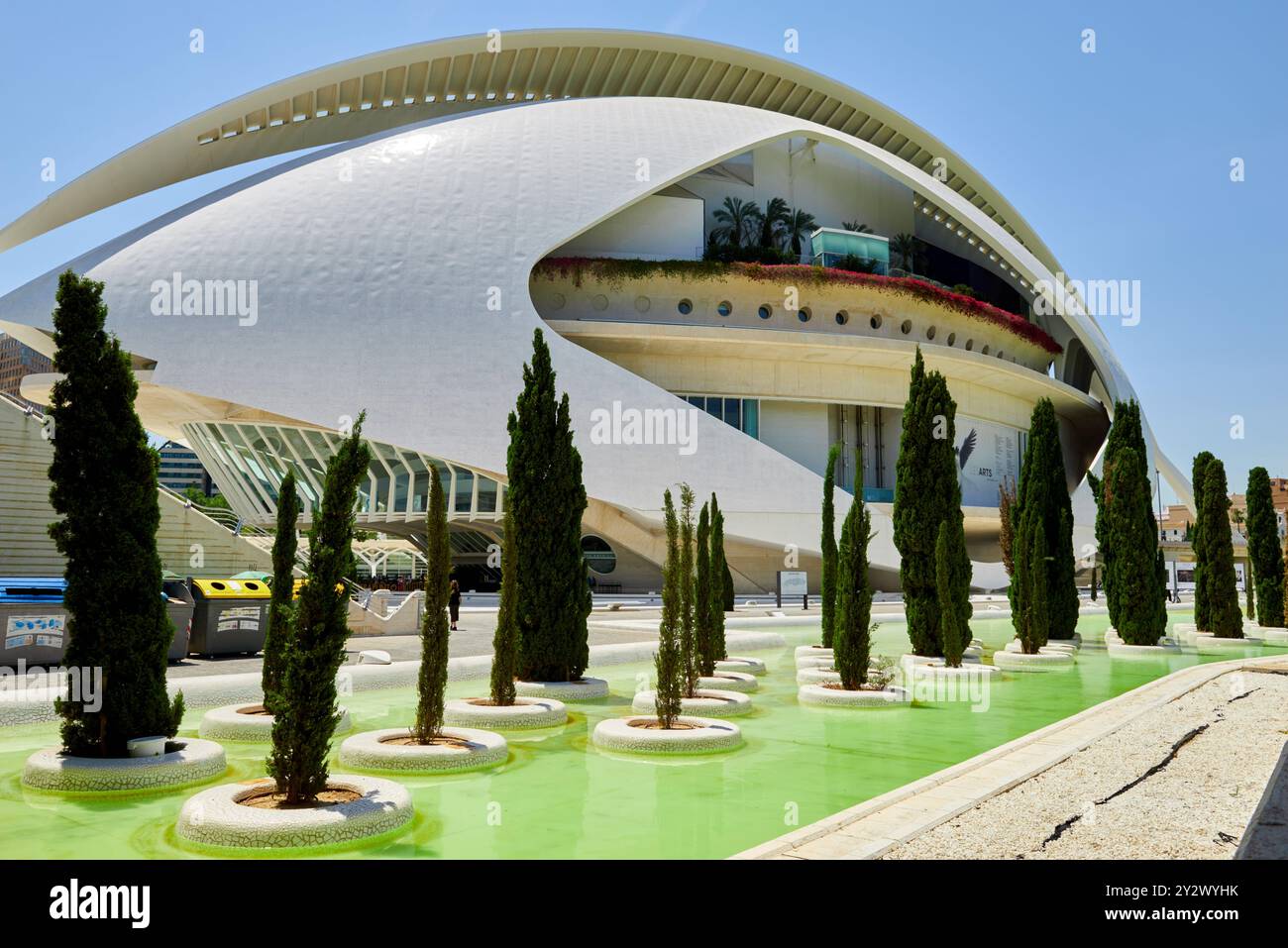 Die Hemisphäre und das Wissenschaftsmuseum in der Stadt der Künste und Wissenschaften in Valencia Spanien. Valencias Stadt der Künste und Wissenschaften, die Ausstellung Stockfoto